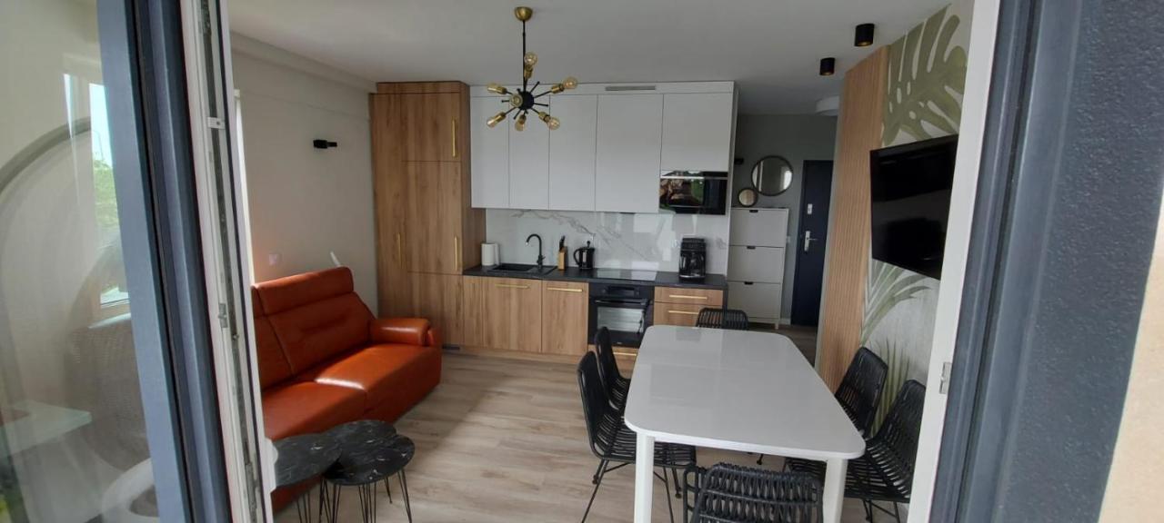 Piekny Apartament Przy Plazy Rewal Exteriör bild